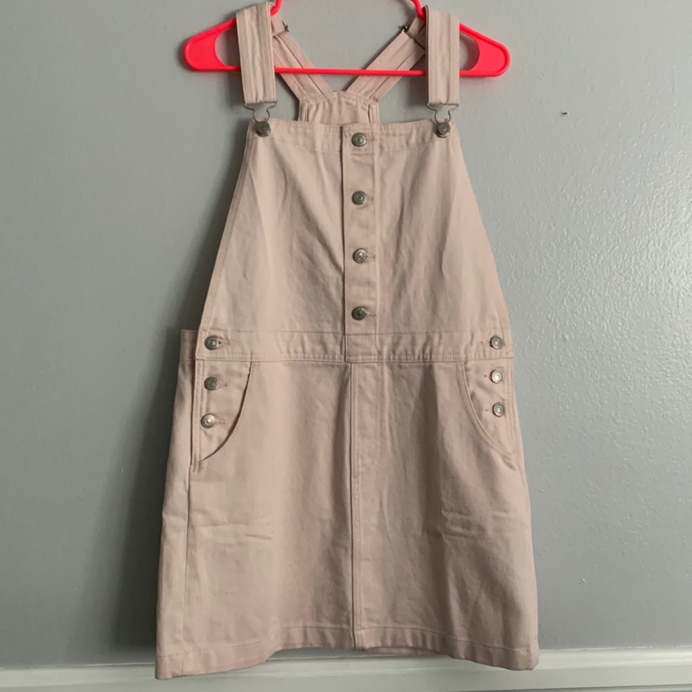 pink levi's overall skirt!